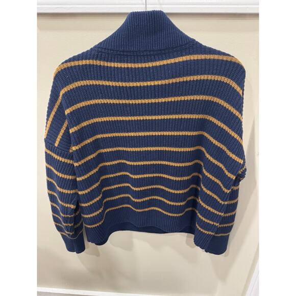 Faherty Sweater - Picture 2 of 2